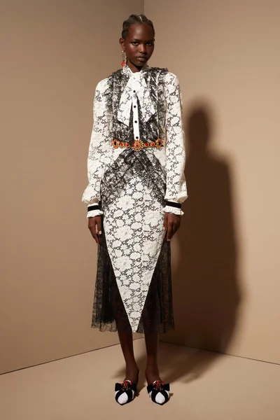 Look 2